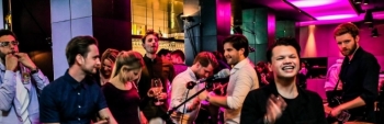 live band